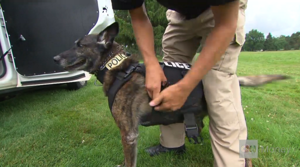 CNN's tweet photo. Should K-9 dogs have bulletproof vests? Getting taxpayers to foot the bill isn't easy: http://t.co/3k2QnKpQ0N http://t.co/iLOUXBWPMn
