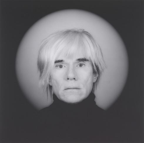 Guggenheim's tweet photo. Andy Warhol was born on this day in 1928. Robert Mapplethorpe's 1986 portrait of the artist: http://t.co/Z8BCHgZLCC http://t.co/VL7NYmAEBJ