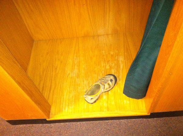 StaceySnyder's tweet photo. #simpsonipcw will all the shoes fit?! #girls #love #shoes http://t.co/4a3Y1t4YQT
