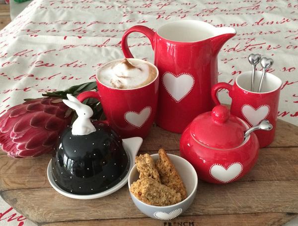 PauseRoom's tweet image. Viva Glam!!!!  our new range of ceramics is now available on urchinart.co.za