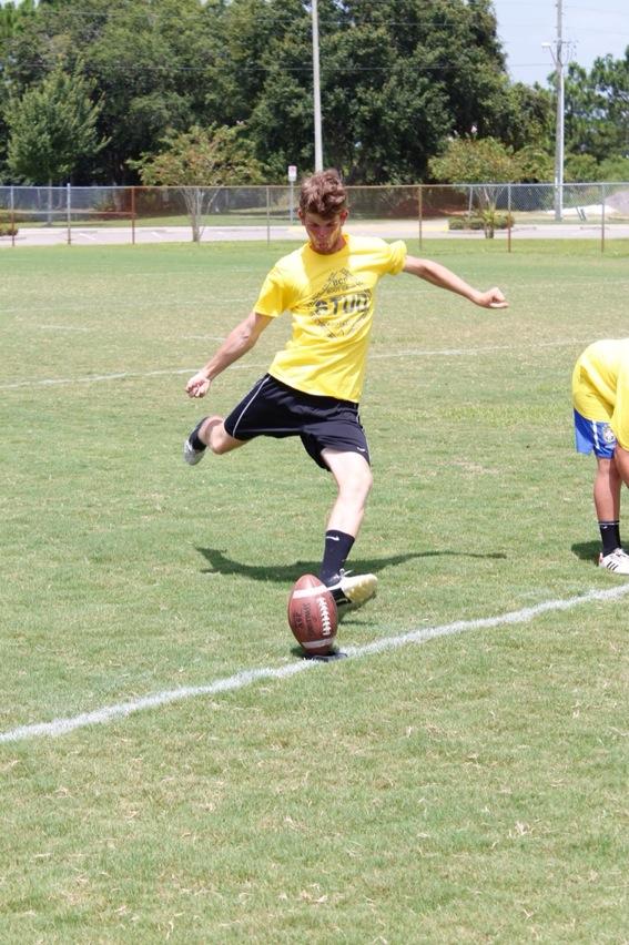 BigCountyPreps1's tweet image. Check the tongue action. Haha. We has upgraded the #bootcamp jersey and reconstructed the formate. #moreTeaching