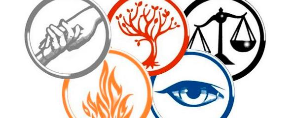 Aierim93's tweet photo. @keepunto &amp; @DivergenteGames http://t.co/5DcxtLi46J