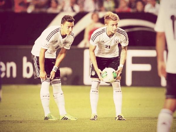 CentreTransfer's tweet image. Arsenal are leading the race to sign Marco Reus. Wenger desperate to bring player to London. [German paper Die Welt]