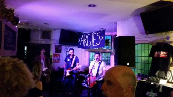 Watching <a href="/argiespunk/">ARGIES</a> at <a href="/DukeShoreham/">Duke of Wellington</a>. Well good!