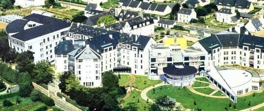 ar_braz's tweet photo. @Cegelec29 @VINCIEnergies début des travaux à l'#EHPAD #STV de #Plougastel http://t.co/W9JAb7IH6g