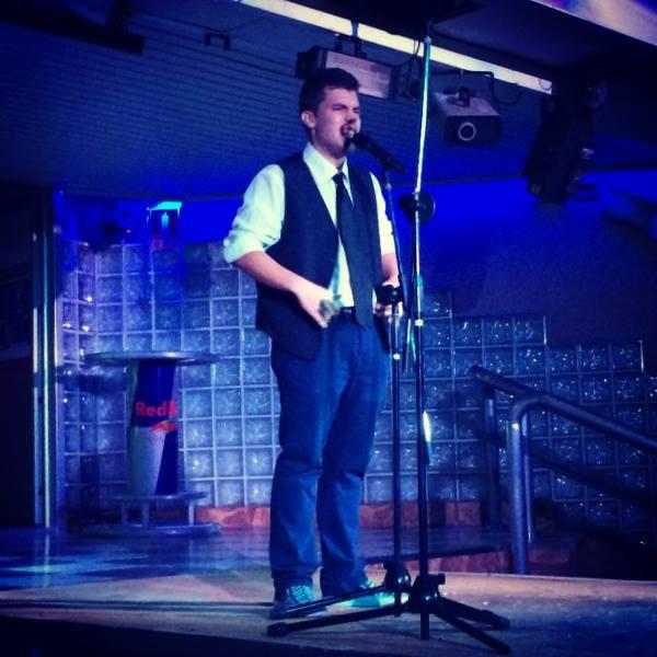 PepeLuXx1's tweet photo. Gran III Velada de Monólogos en @LaTerrazaVerano Una noche de Humor e ilusión http://t.co/eWRgRn8fkR