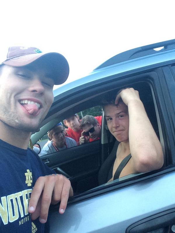 2Creatures's tweet photo. Player update #3: Saw your stunning hometown kicker shirtless today after practice, Christian Bell ladies. #Creatchin http://t.co/FeVOJGzjb2