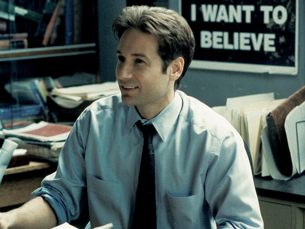 "I want to believe!"

David Duchovny (7.8.1960) feiert heute seinen 54.Geburtstag. Happy Birthday Mr.Mulder! 