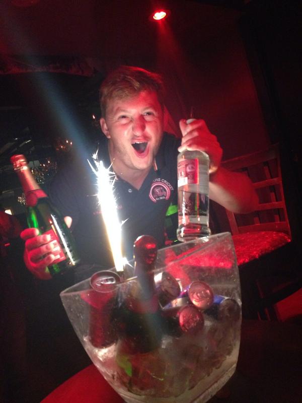 KettonSports_CC's tweet photo. #Roger #HighRoller #Tour #Cheltenham2014 #Loose @RobWoolley2 @DevonEndersby @PTAlanSwann @wackerlegend @sport_local http://t.co/NZlupUY4b6