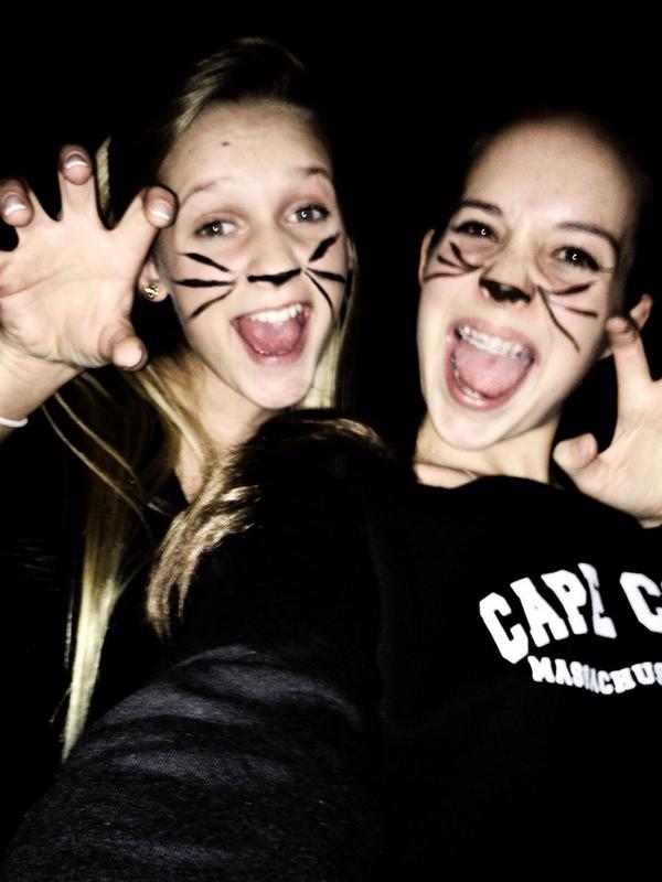 Nikki_Mackeller's tweet image. random throwback with j #basicallybasic 💕💕