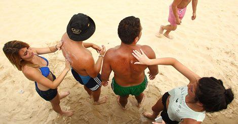 Childrenmelanom's tweet image. Congress signs the Sunscreen Innovation Act. What does it mean for you? To find out, visit: bit.ly/UYYKif