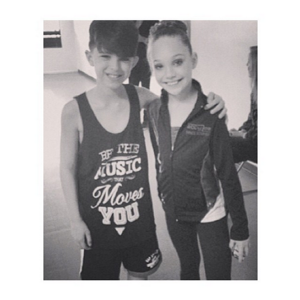 TEAMLADDIE's tweet photo. ❤ LADDIE ❤ @itsLucasTriana @maddieziegler http://t.co/sMwbK7Ycv7