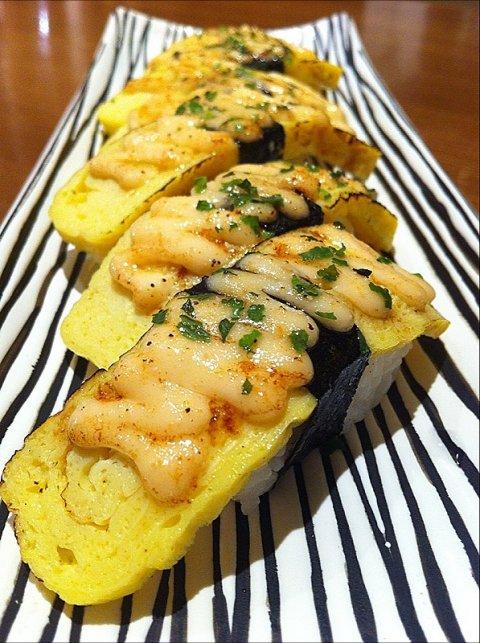 #Sushi Fans please raise up your hands!!
Yummy Tamago Mentai !!
Photo credit to kellychuz
bit.ly/1q9HFKL