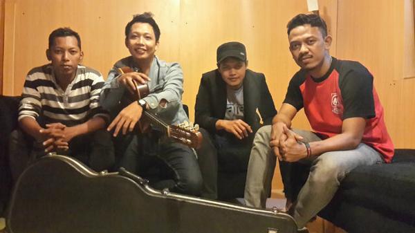 InNeR band Official (@inner_band) on Twitter photo 