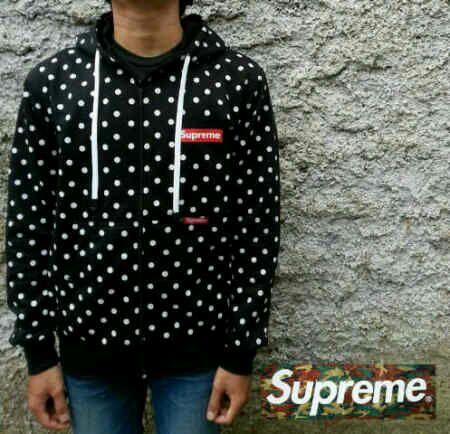 FavoriteShop_id's tweet photo. Hoodie supreme and convers. Bahan fleece. Harga promo. Minat sms/wa 082245681111 / PIN 7A6F0E29/7D4D736E http://t.co/jCDPAuaYF9