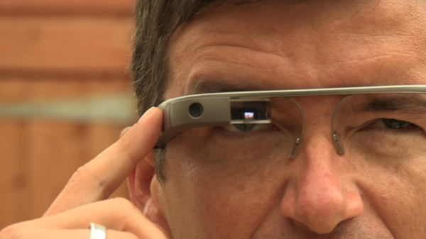 BBCAccessAll's tweet photo. .@wlmager tests smart glasses with apps designed to help deaf people communicate http://t.co/ZJoAz0rj19 http://t.co/RE33KvKqfX