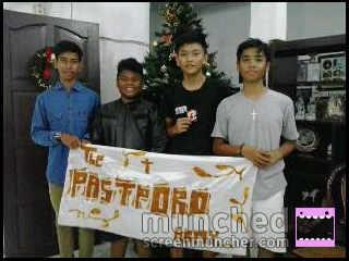 ferusprasetyo's tweet photo. @ThePastpordArmy @Rivotriandanu @andre_kanaf @alvonzzzz jadi ga sabar natal masang pohon natal lg?kpn ya???:D http://t.co/FCWxBMmEXX
