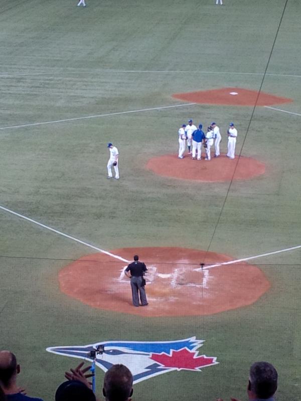 Impressive #PitchingPerformance by Hutch!! He was just 1-out from a #CompleteGame 1-hitter!! @BlueJays back on track!