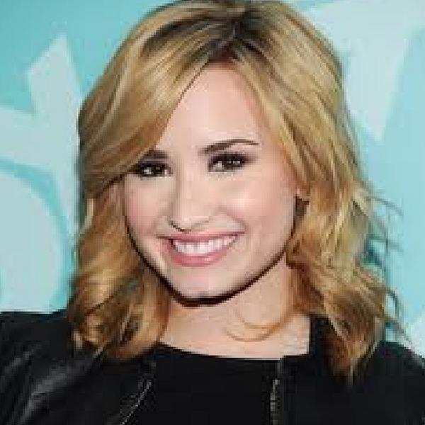 antonionaniaes's tweet image. #oldbutgold #oldvato #demdem #demilovato #demi #lovato ... - goo.gl/oA9AdU #RT #FAV