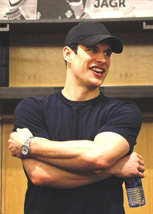 Happy 27th birthday to my future husband sidney crosby 