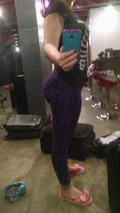 I'm totally focused right now http://t.co/foSOYd94XC<a href="/tag/smack"class="tags"><span>#smack</span></a>