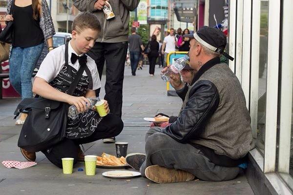 _HumanFirst's tweet photo. For the love of #humanity @sophie_charity @OwenJones84 @JnnyG http://t.co/wRaIASrNL7