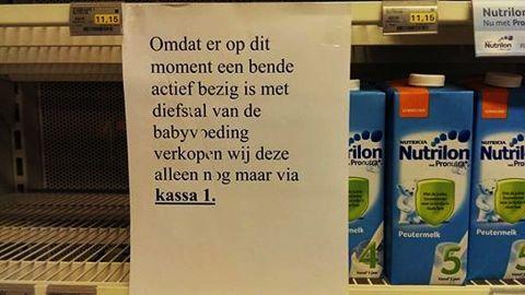 bende steelt babyvoeding #supermarkt, rtvutrecht.nl/nieuws/1212749… ouders kopen massaal online shop.nutriciavoorjou.nl