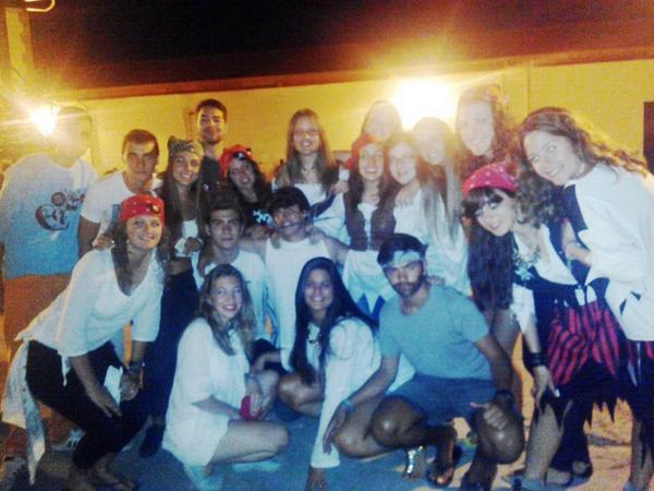bravosant314's tweet photo. Bajel pirata que llaman, por su bravura, el Temido... @SantonaTres #santona314 #bravo http://t.co/cqNoW3hu1a