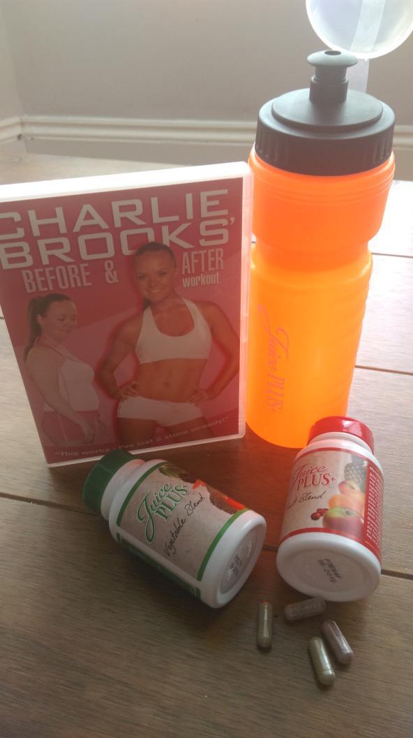 Shake_to_Shape's tweet photo. My start to the day earlier this morning. Well, when the kids are still in bed I can still get some exercise in! http://t.co/xNCtVjeo8a