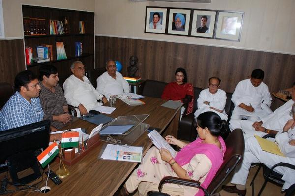 Tanwar_Indian's tweet photo. We have received many suggestions from the people of Haryana. Haryana ka manifesto, Haryana hi banayega. 2/2 http://t.co/AGdHLo0S9h