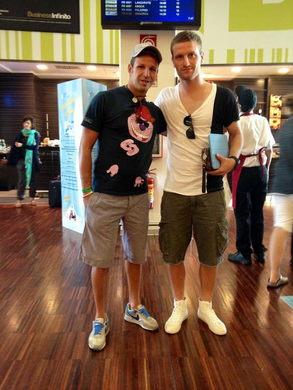 castelTeo's tweet photo. @ShkodranMustafi L'anno scorso di questi tempi ti incontravo ad Orio e da buon veggente ti dicevo ke sarei esploso http://t.co/EJX0UgGh1J