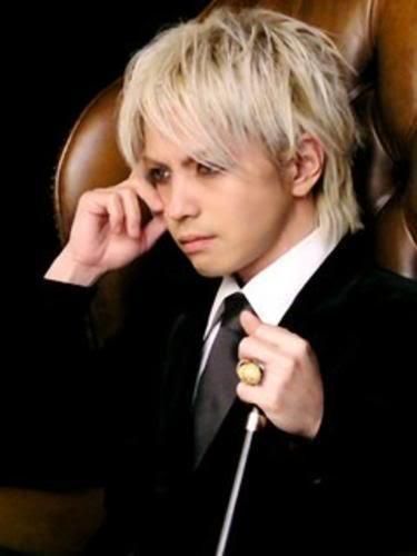 Hyde 超絶イケメン画像 ラルク 日本で1番かっこいいボーカル Hydeのイケメンすぎる画像を集めました どの角度から見てもかっこよすぎる L Arc En Cielもvampsもサイコー T Co Es97rlpxxi
