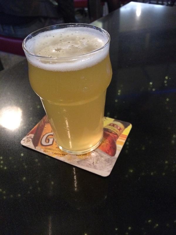 kezzyman10's tweet image. "You're drinking @stoneandwood aren't you mate?" 
"Yea?"
"We poured the wrong beer, here you go"
#winning #waitover