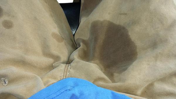 greener9's tweet photo. Damn coffee burnt my nuts #truckerproblems #swearididntpee http://t.co/0uHaoIcpRj