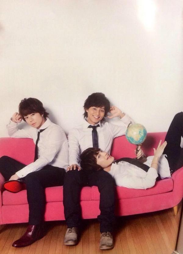 tlovemanami1's tweet photo. これやばい❤️玉ちゃん可愛いがやの膝枕しとる❤️
やばい❤️
その横みっくん❤️
やばい❤️ http://t.co/ZXOhV9EaoM