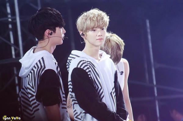 LUHANMAMA's tweet image. 140802 LUHAN♡ #LOSTPLANETinXIAN 
(Cr:Lynn_二丫)
ww2.sinaimg.cn/large/64ffdc05…
ww2.sinaimg.cn/large/64ffdc05…
ww1.sinaimg.cn/large/64ffdc05…
