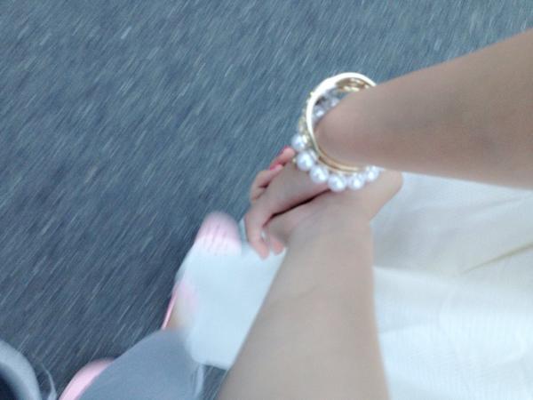 y____3OO's tweet photo. +

.

⌒

　　　　　　　　三日間幸せ過ぎて

　　　　　お別れ辛過ぎ て

　　　　　　   糞涙止まんなかっ   た

　　　　　来月のデｨｽﾞﾆ - まで我慢

.

+ http://t.co/d9ukfh79rT