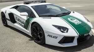 todocoches17's tweet photo. Rt si te gustaria ver a la policia en este Lamborghini Gallardo http://t.co/sExHf9L41q