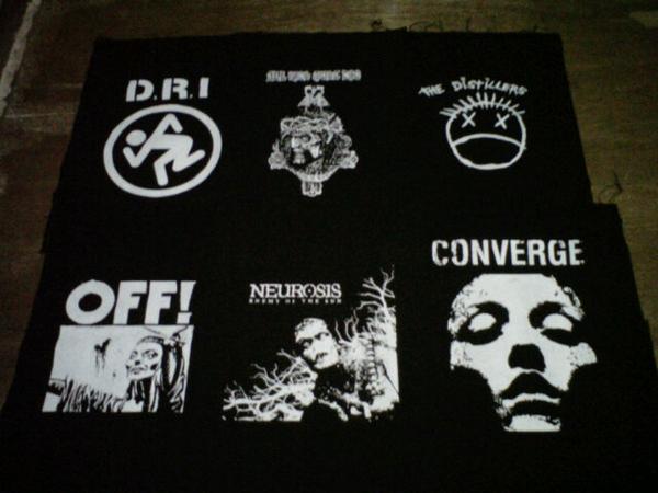 Monggo mba &amp; mas silahkan order tottebag dan backpatch nya. Info (322153c7 or 085722149201)