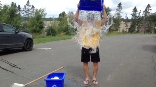 doctorburke's tweet image. Chilly RT @penguins: Birthday boy Sidney Crosby. Takes the ALS #IceBucketChallenge pens.pe/1pdYjwz