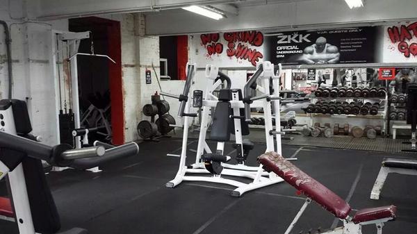 Zackkingkhan's tweet photo. Zkk underground gym. 11 wickers lane Sheffield S3 8hq. http://t.co/w7chVnHL2F