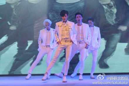 NU'EST CHINA tweet media