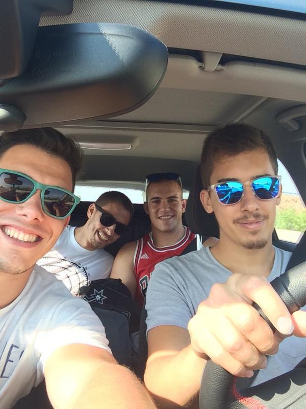 Daniel__18's tweet photo. Tiembla Almería! @nachomarty6 @PepeSalinas11 @AlejandroKum http://t.co/V3DX2B6KG9