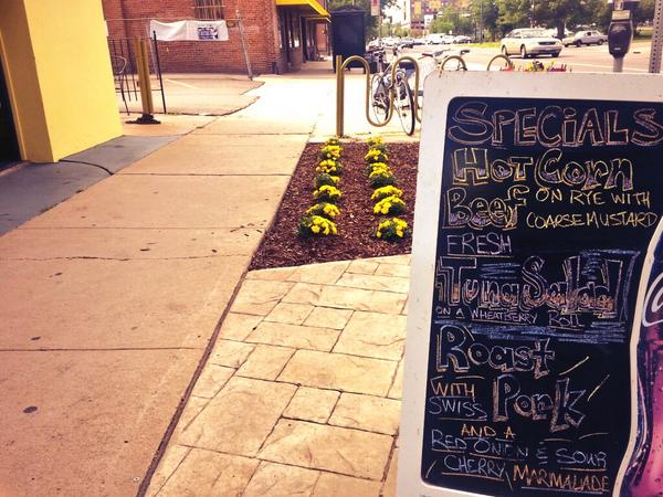 Thursday! Rockin some awesome specials today! Come say hi! #thursdaytreat