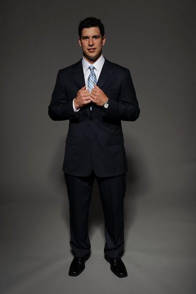 Even though he doesnt have a message happy birthday to sidney crosby   