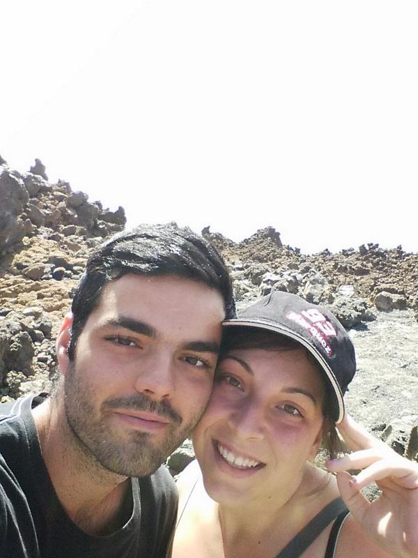 arivero27's tweet photo. Celebrado el cumple de @Sandrarigau en el Teide!! Felicidades amor!! http://t.co/mzuKSpUN1s