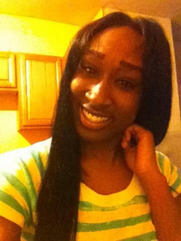 StumblerVideos's tweet photo. TUPAC AINT DEAD BRUH http://t.co/zWtoasYtet