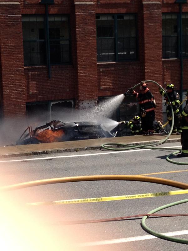 ActionPage1's tweet photo. Amesbury ACW 60 Merrimac St car into the bld w/Fire U/D 1 fatality on scene (Photo by ActionPage) http://t.co/M4mS1FoSSY