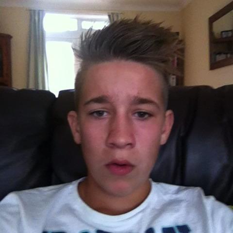 vinesleek's tweet image. Mrs all American  5SOS vinesleek.com/?p=18600 #5sos #anyrequests #love #vine