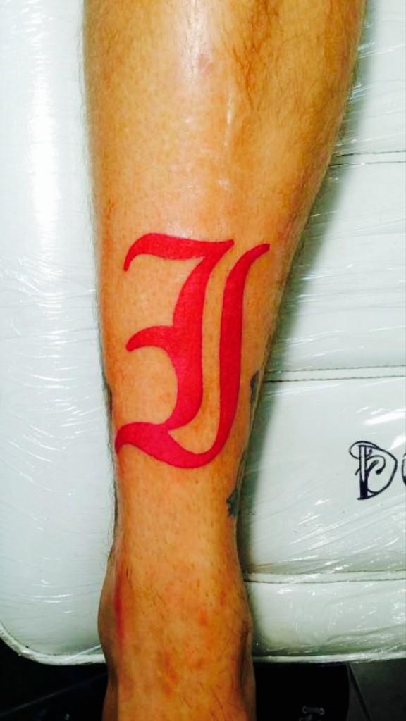 GrantlyMc's tweet photo. @everytimeidie favourite song from #FromPartsUnknown is El Dorado
:-D xx my new tattoo http://t.co/xBFcZ9r9SK